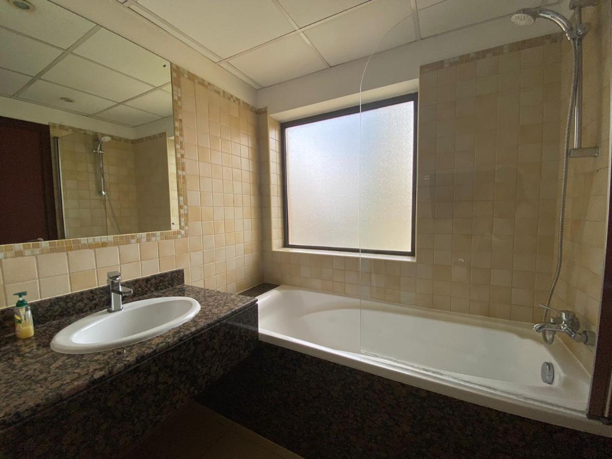 Al Mashreq Huge 2 Bedroom Rimal 1 Dubai Exterior photo